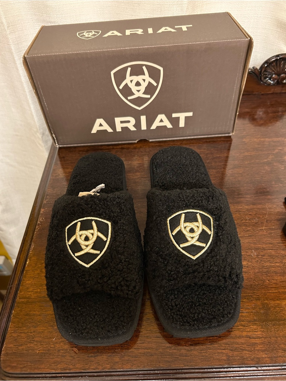 Ariat Size 9 Women’a Black Cozy Logo Slides Shoes NIB